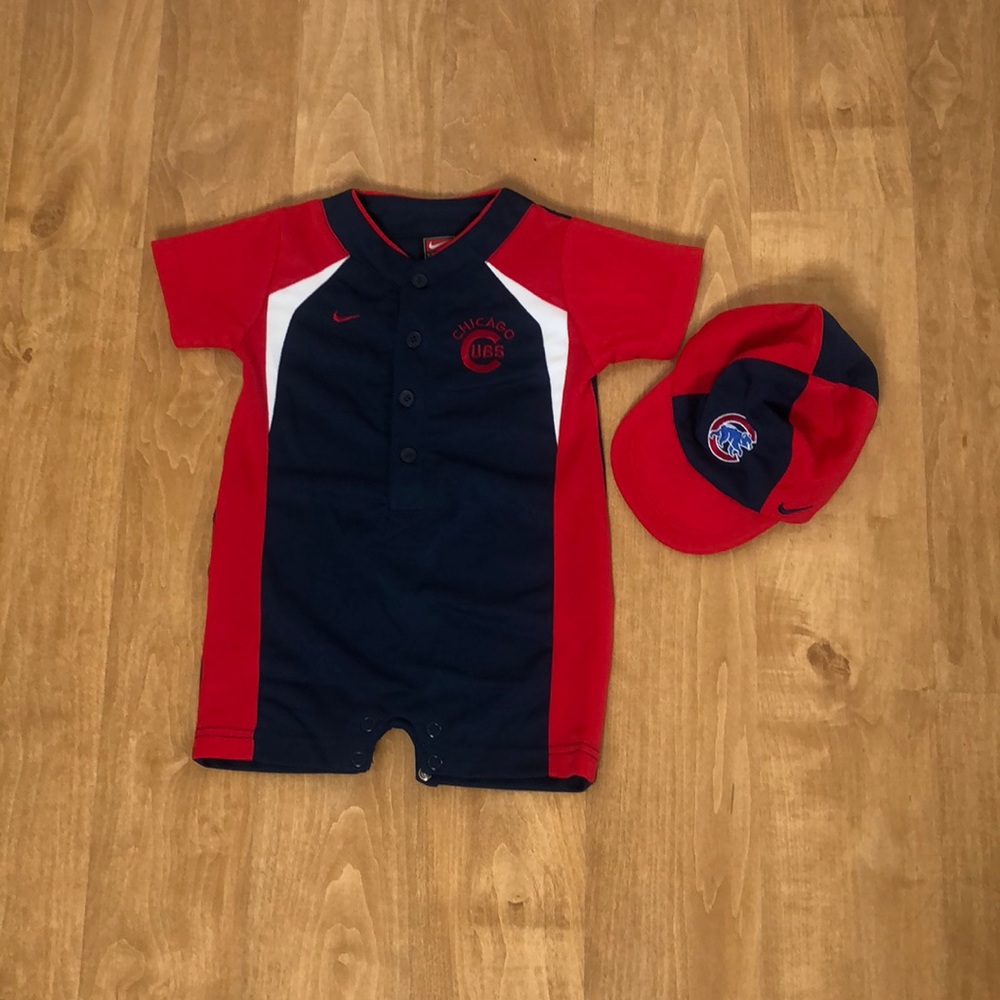 Nike Chicago Cubs UBS onesie jersey with hat